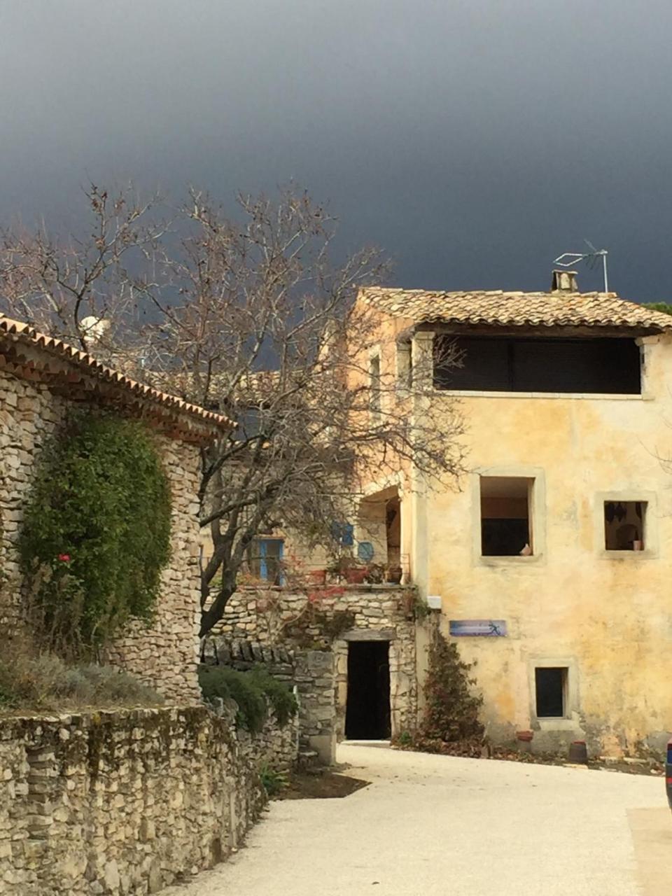 La Salamandre Bleue Villa Chantemerle-lès-Grignan Buitenkant foto
